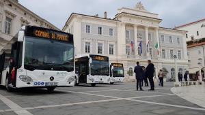 Občina Piran in Arriva Slovenija v mestni promet predali 5 novih Mercedes-Benz Citaro K avtobusov 1